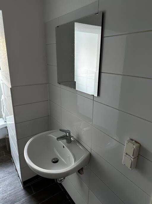Zentrumsnahes Monteurszimmer Erfurt Exteriér fotografie